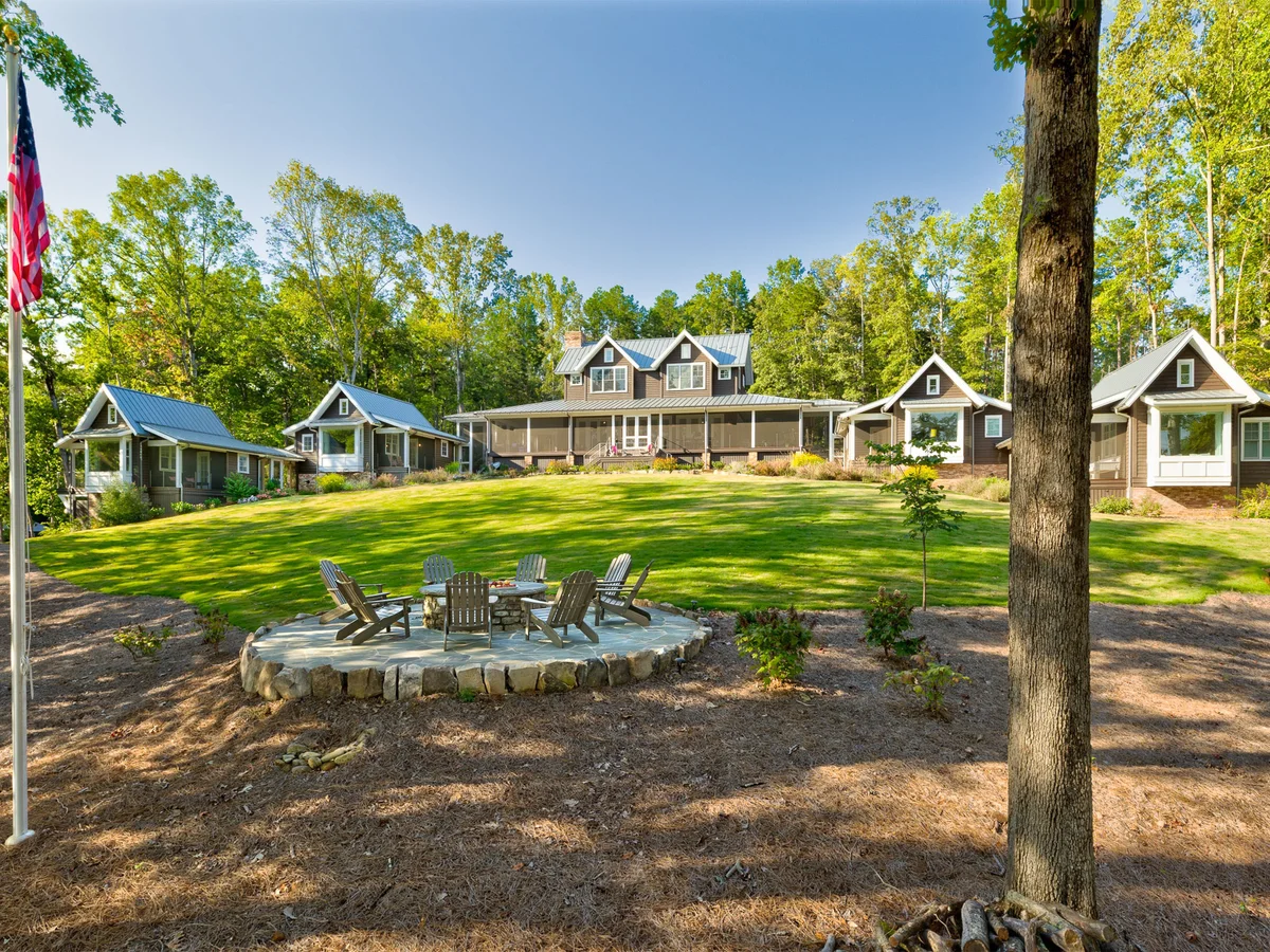 Cove Acres exterior