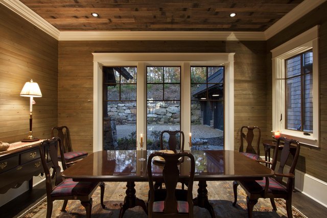 Cliff Haven formal dining room