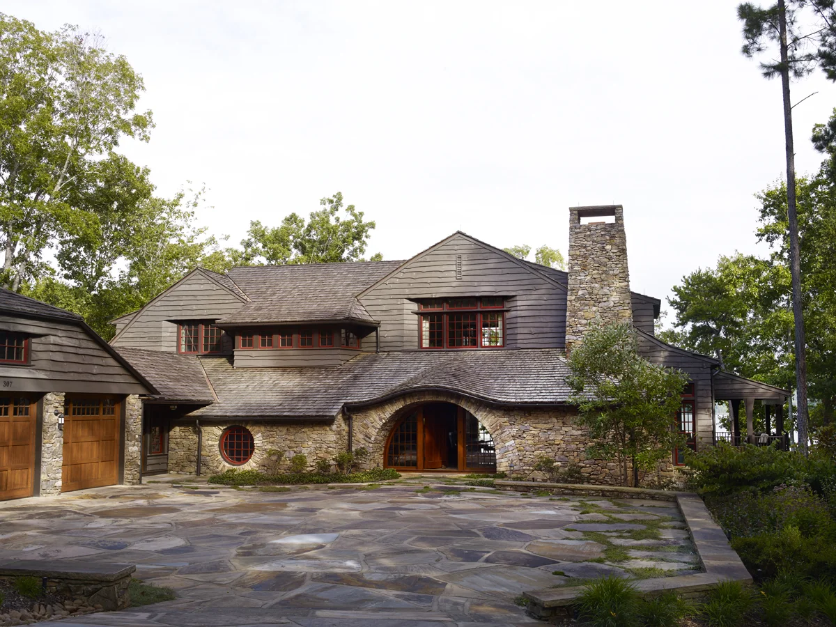Grove Landing exterior and driveway