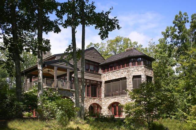 Grove Landing exterior full view from the lake boat dock