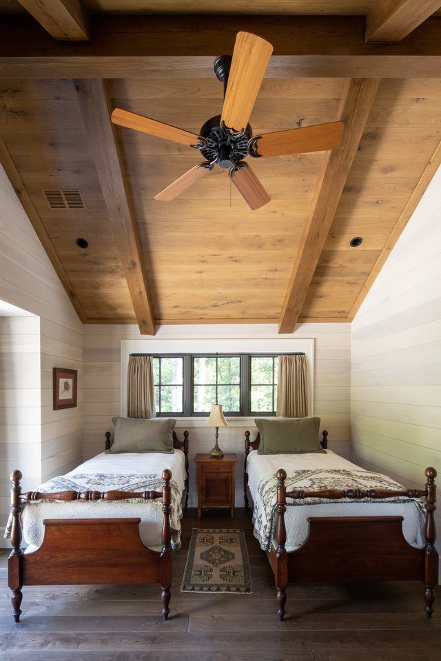 Ramble Retreat Guest Bedroom with Twin Beds