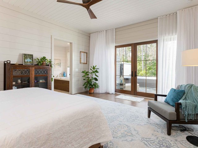 Blue beauty bedroom with a view