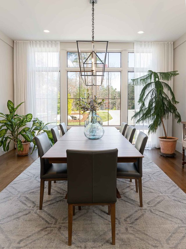 Blue beauty dining area