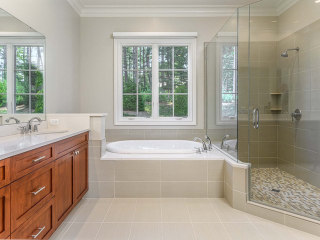 Brookline Manor bathroom