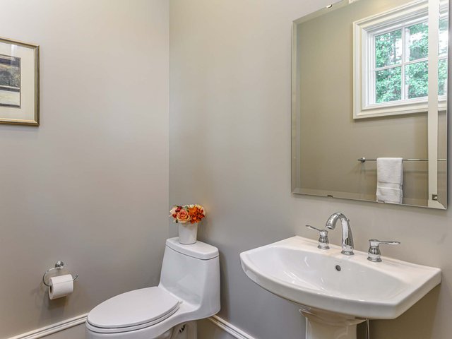 Brookline Manor extra bathroom