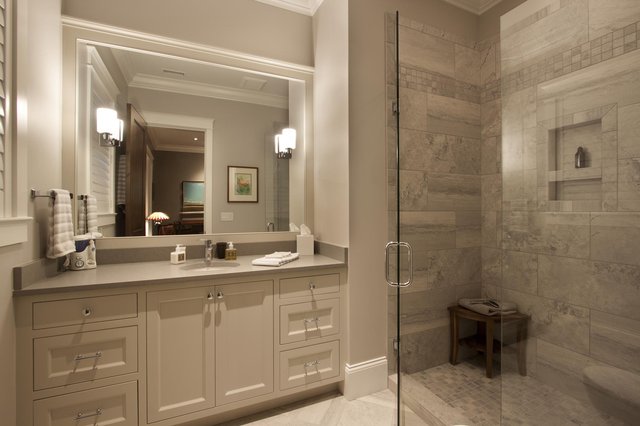 Burnham Woods Bathroom