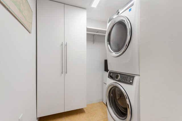 Light & Bright Laundry After