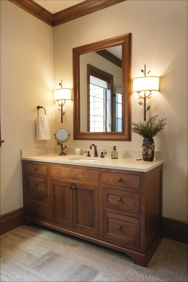 Eagles Nest Guest Bathroom 4