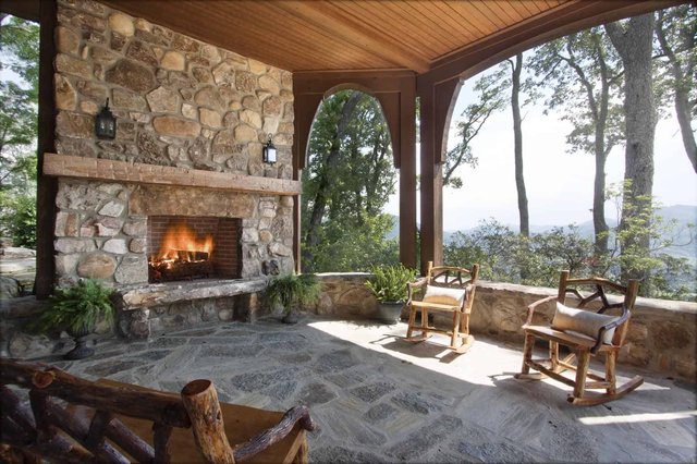 Eagles Nest Outdoor Fireplace