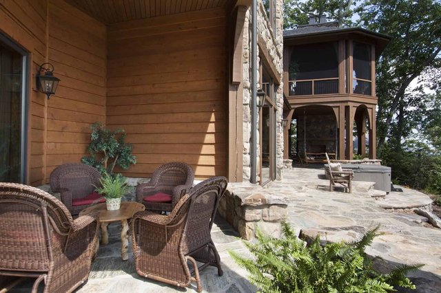 Eagles Nest Outdoor Seating Area on Patio