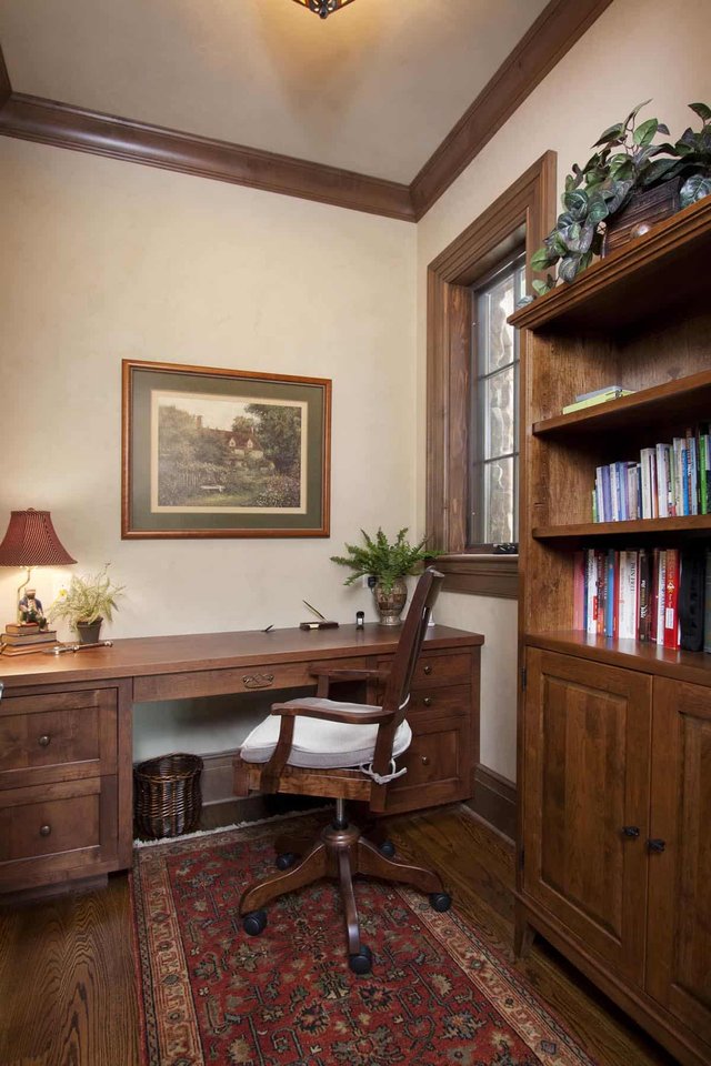 Eagles Nest Secondary Office Nook