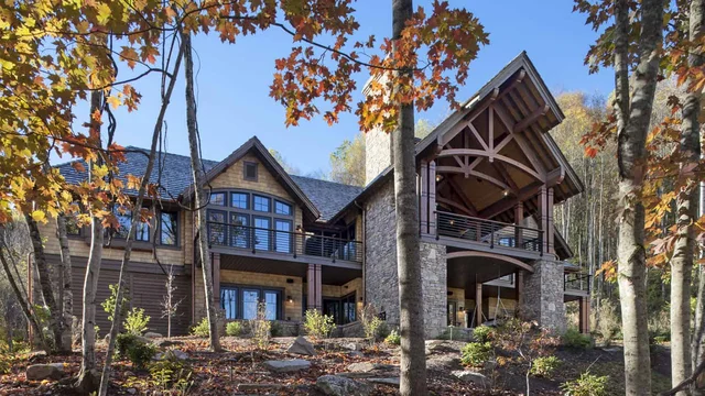 Maison de Montagne Back Exterior Daylight