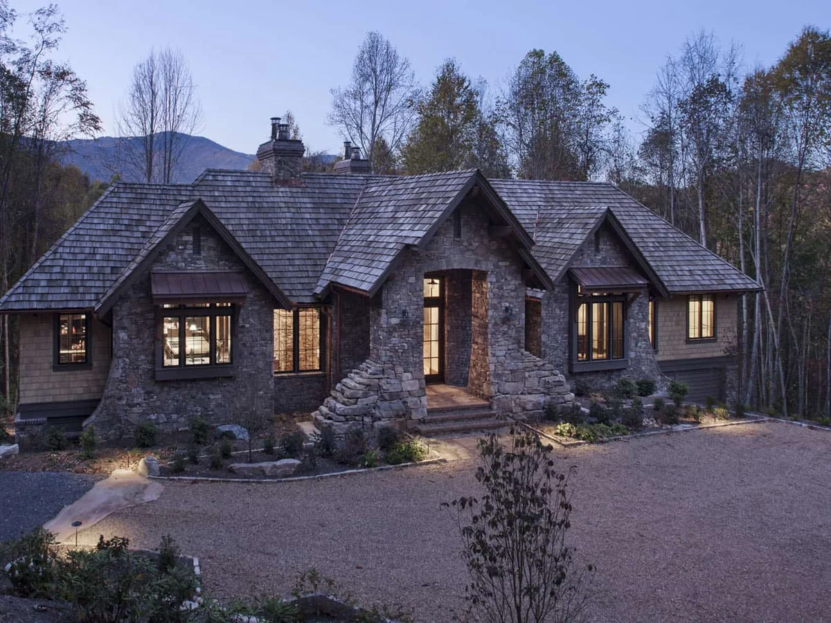 Maison de Montagne residence at dusk
