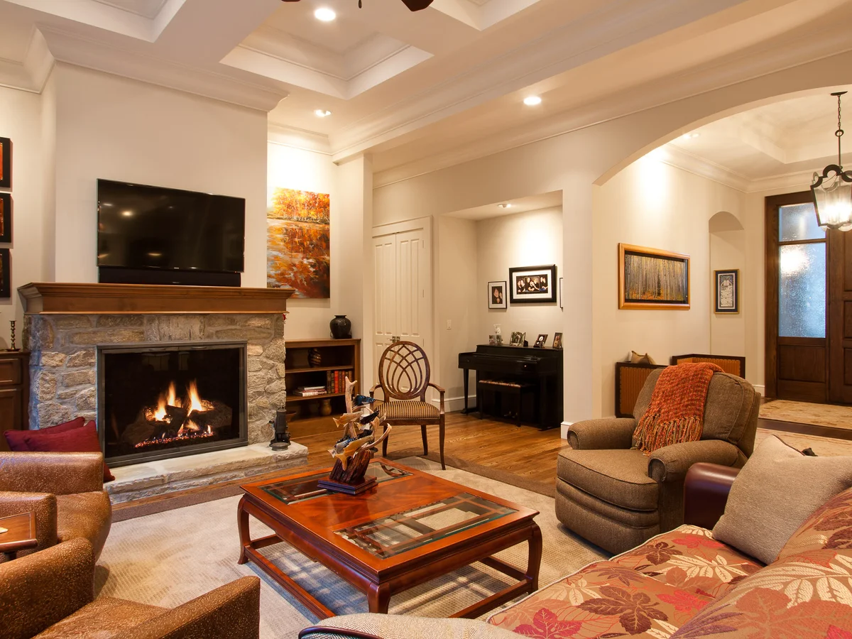Piney Knoll Paradise Living Room