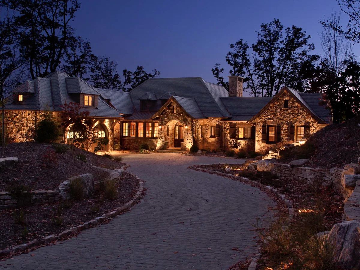 Raven Cliff Exterior