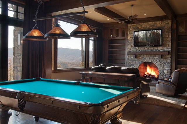 Raven Cliff Pool Table