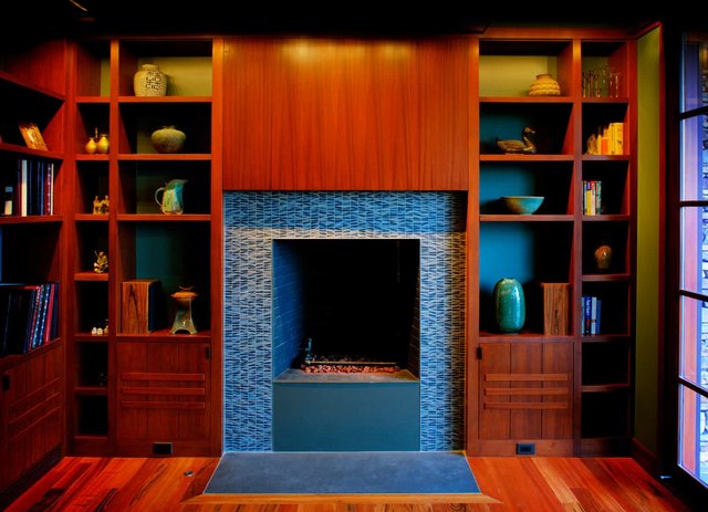 Reynolds Bluff Fireplace Insert Detail