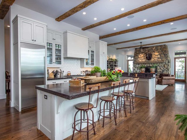 Ridgeview Kitchen with Island for Eat In