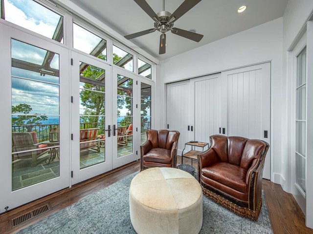 Ridgeview Sitting Area