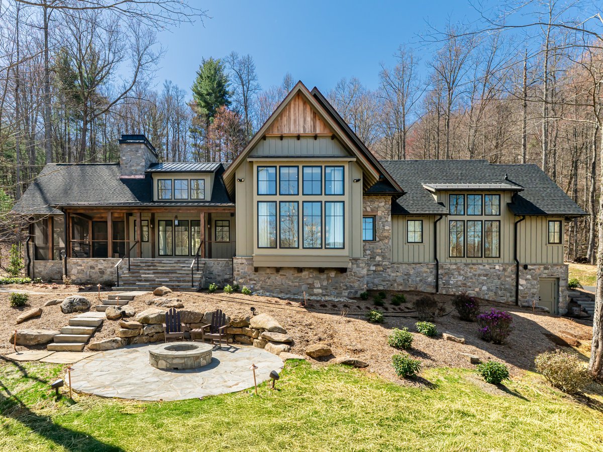 Secluded Sanctuary Exterior with Firepit