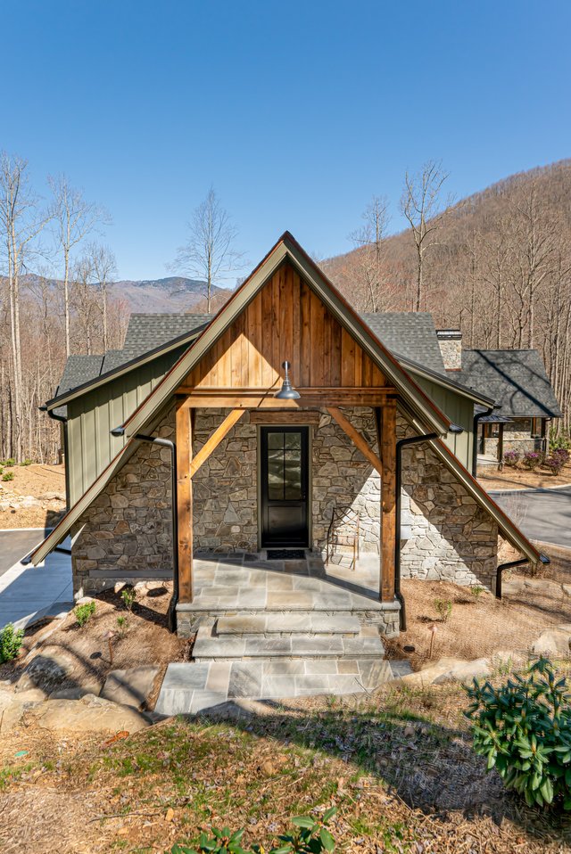 Secluded Sanctuary Side Entrance