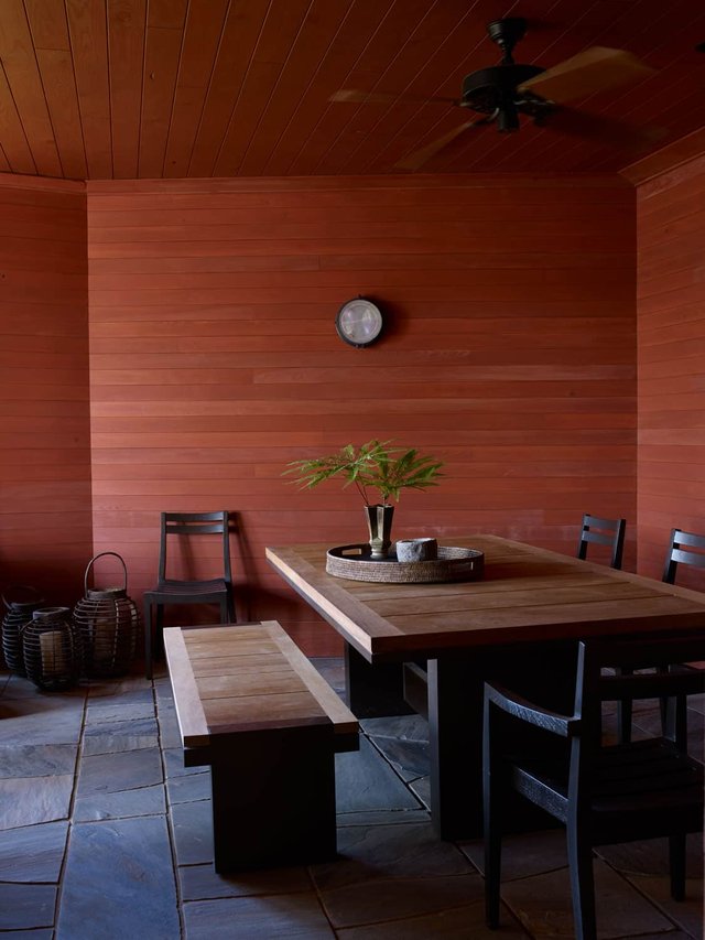 Shingle Splendor Dining Area
