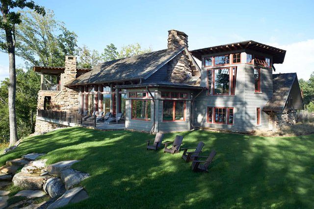 Shingle Splendor Exterior Front Facing the Lake