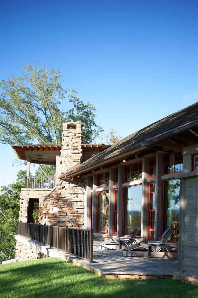 Shingle Splendor Exterior Front Patio