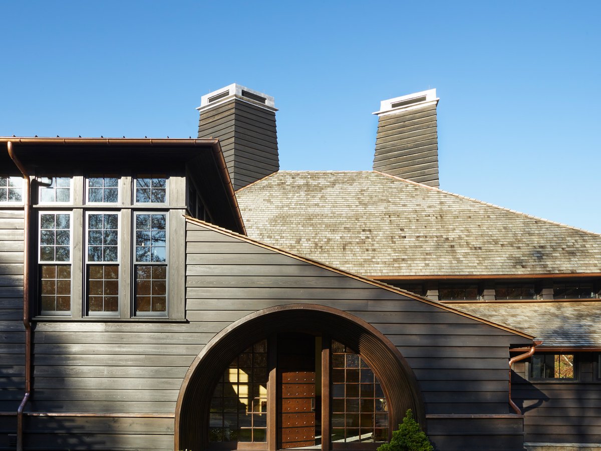 Anthracite Lodge exterior front