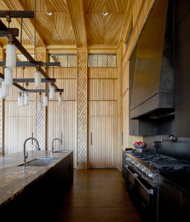 Anthracite Lodge kitchen