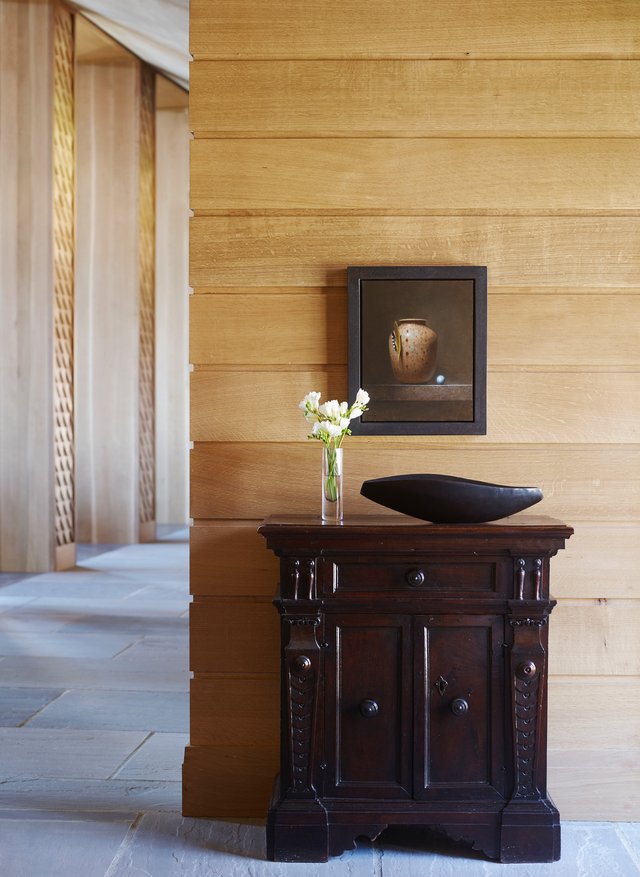 Anthracite Lodge interior