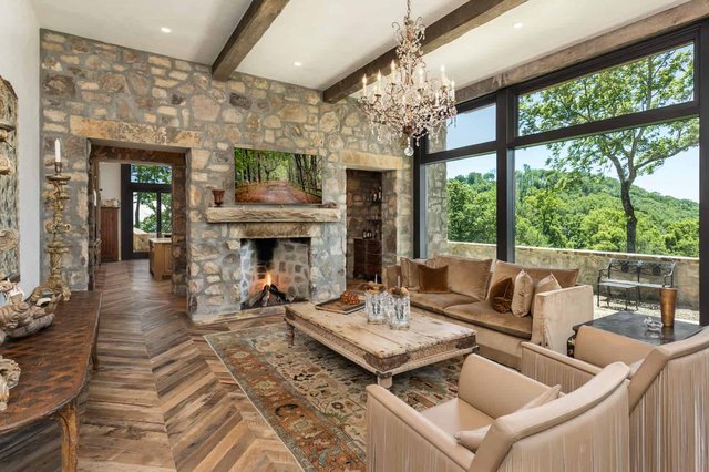 Town Mountain Ranch Living Room with Fireplace