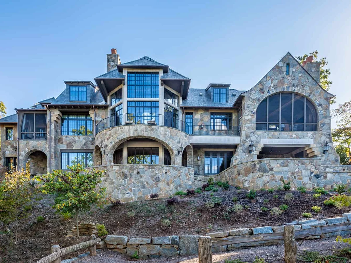 Vista Bluff Front Exterior