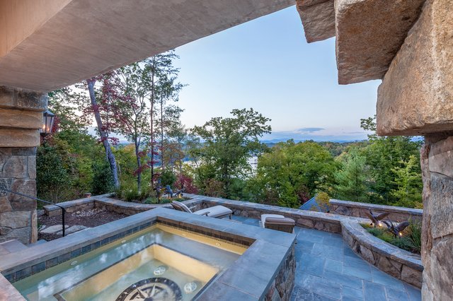 Vista Bluff Hot Tub View