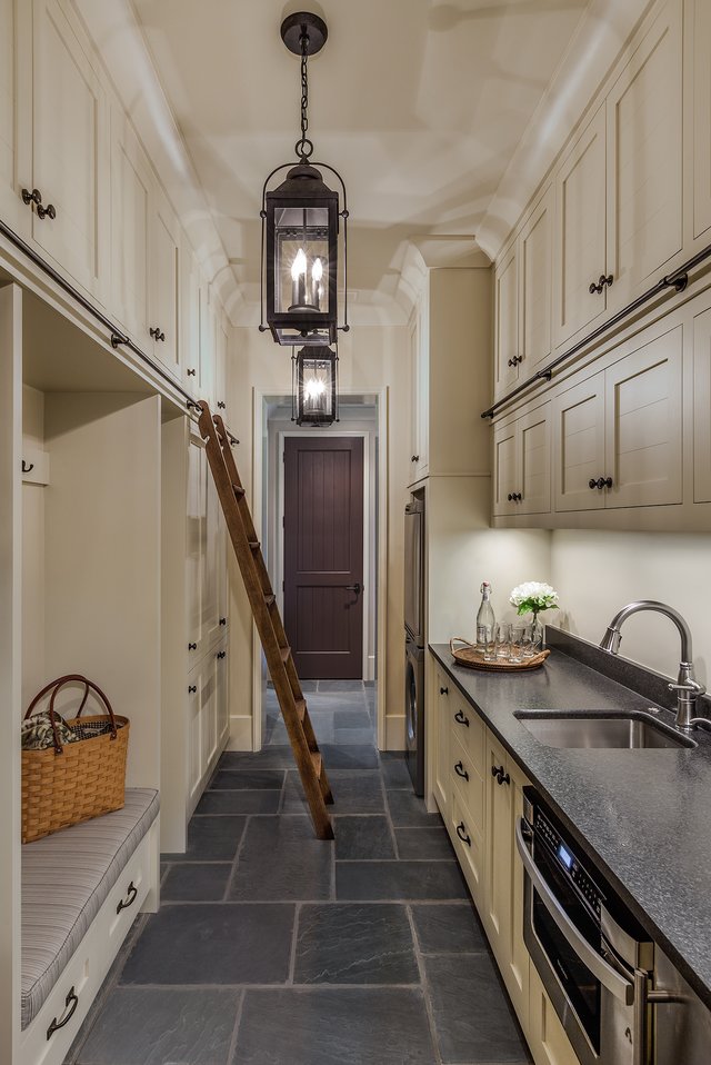 Vista Bluff Pantry - Mudroom