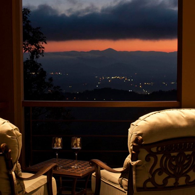 bfe755b8-5d35-40cf-a84d-f228e9a564e0