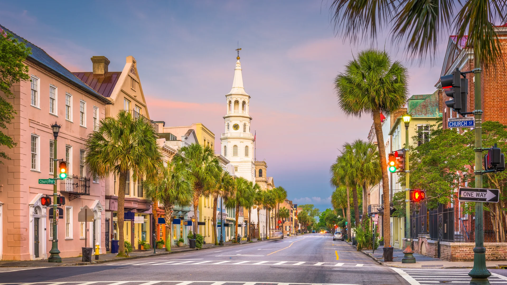 Charleston SC street view near custom home build area by Morgan-Keefe Builders