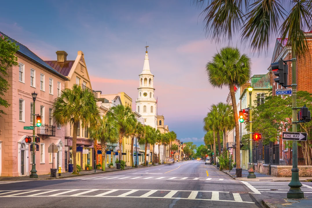 Charleston SC street view near custom home build area by Morgan-Keefe Builders